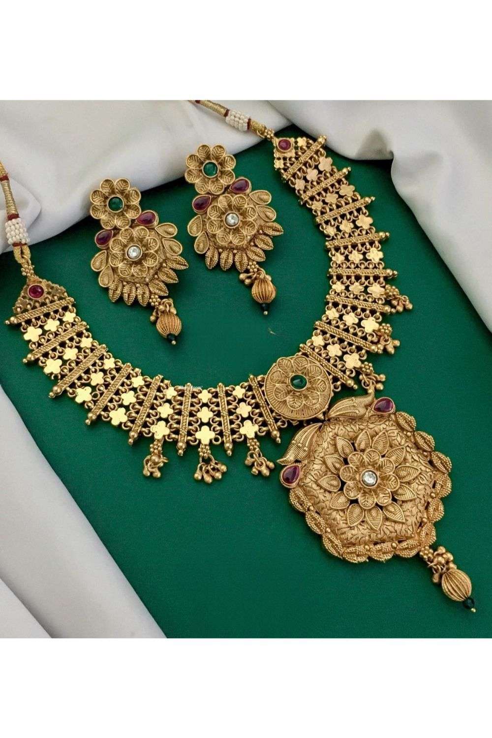 antique necklace set